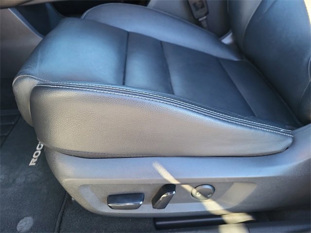 Used 2021 Nissan Rogue SL w/ Premium Package image 12