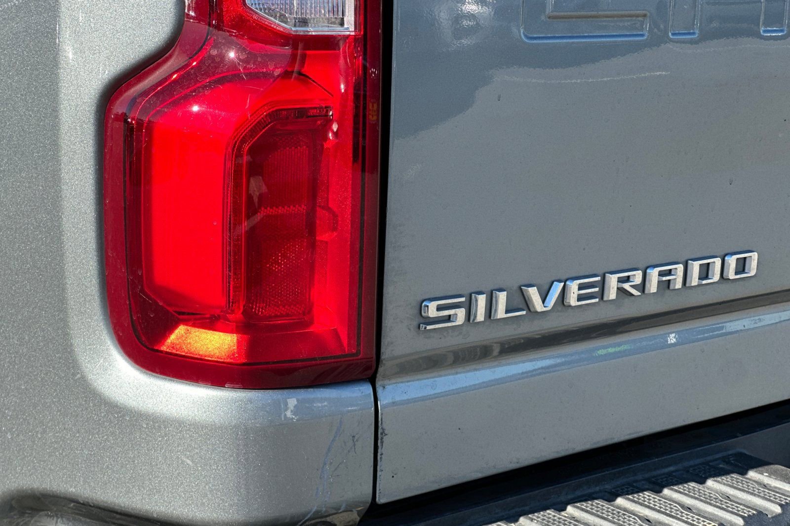 Used 2024 Chevrolet Silverado 3500 High Country w/ Technology Package image 35