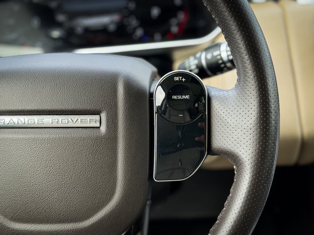 Used 2018 Land Rover Range Rover Sport HSE image 17