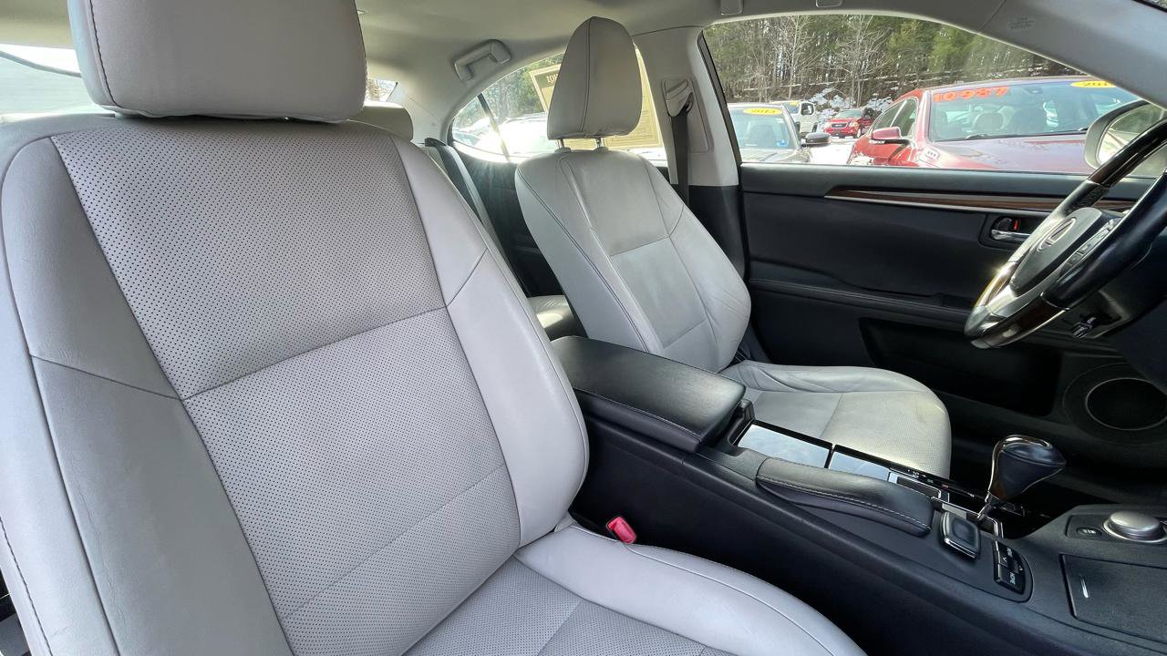 Used 2015 Lexus ES 350 w/ Luxury Package image 28