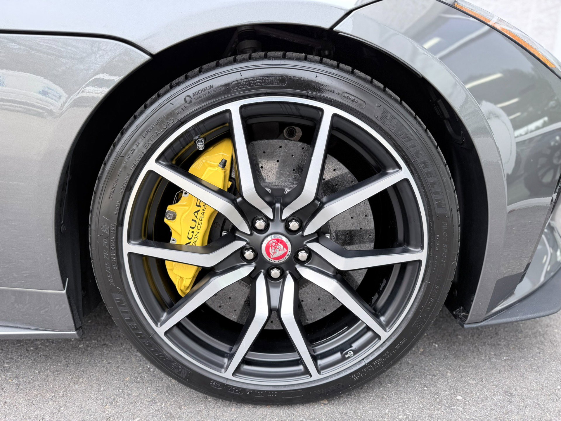 Used 2017 Jaguar F-TYPE SVR image 50