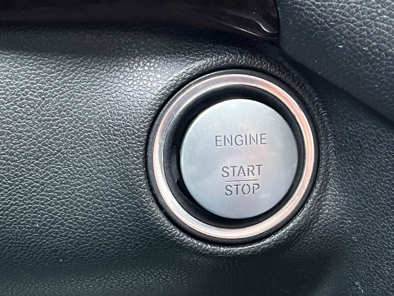 Used 2011 Mercedes-Benz GL 320 BlueTEC 4MATIC image 36
