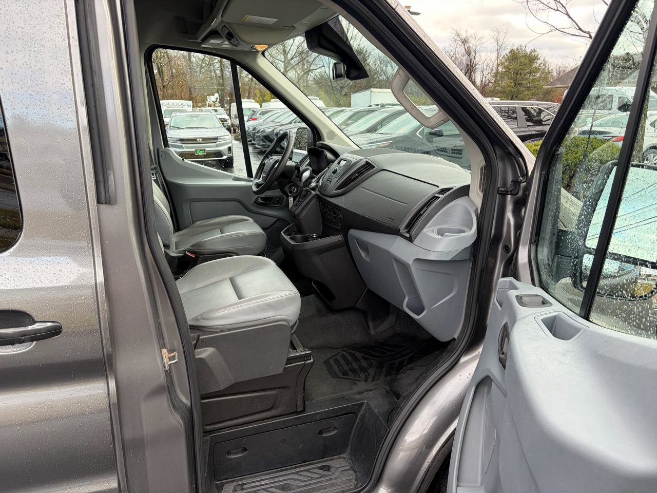 Used 2015 Ford Transit 350 XL RWD image 22