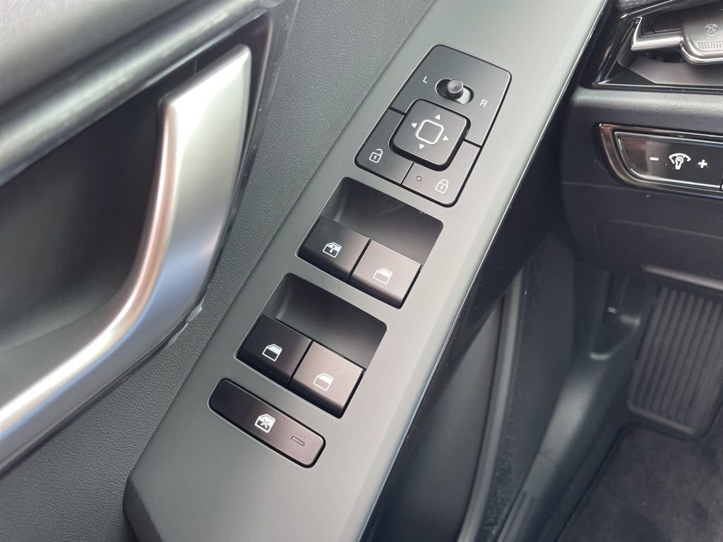 New 2026 Kia Niro LX image 22