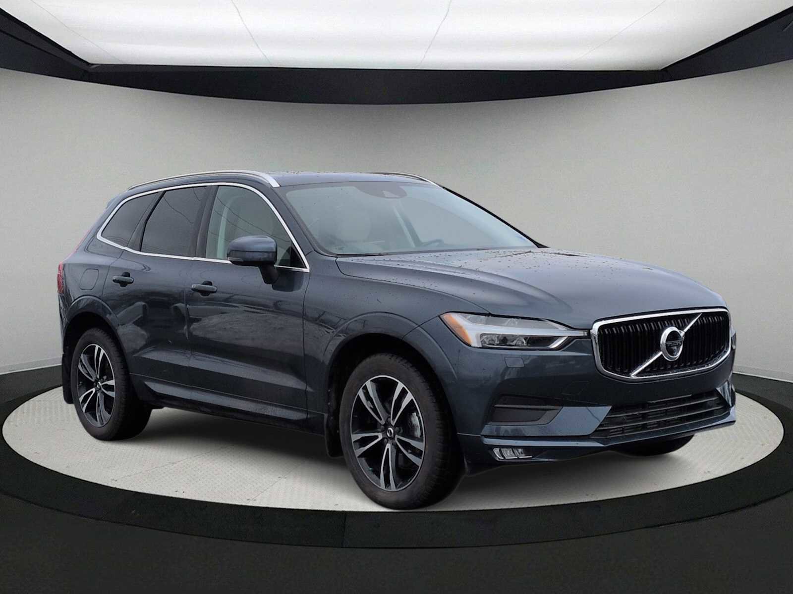 Used 2020 Volvo XC60 T5 Momentum image 2