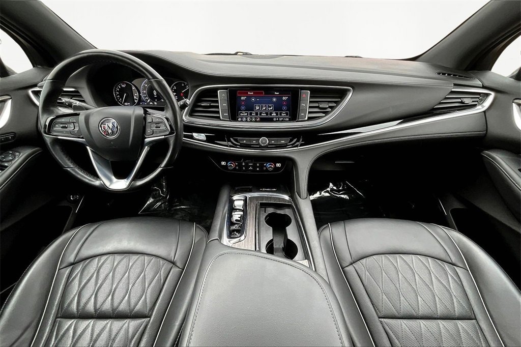 Used 2022 Buick Enclave Avenir w/ Avenir Technology Package image 16