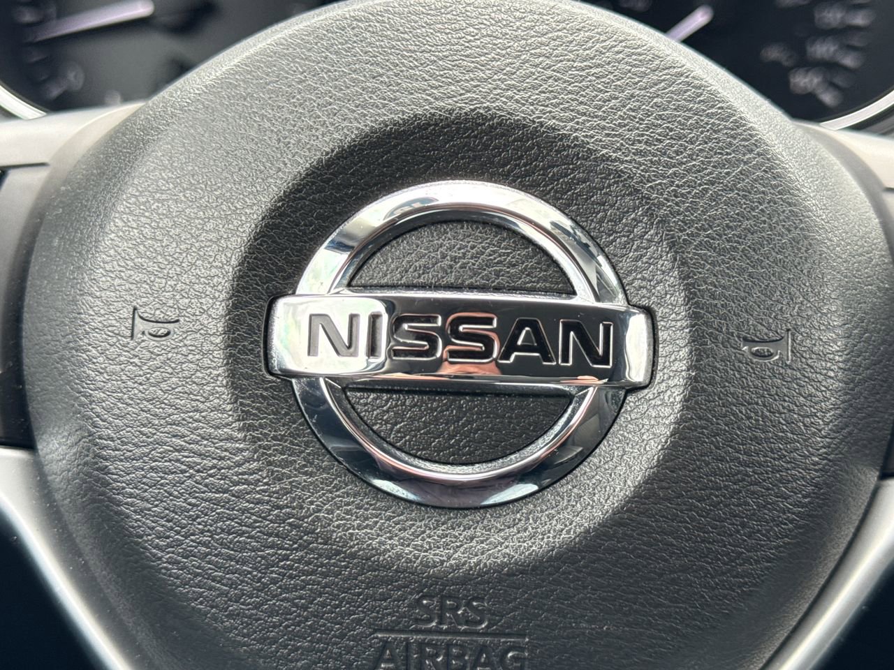 Used 2019 Nissan Rogue SV image 26