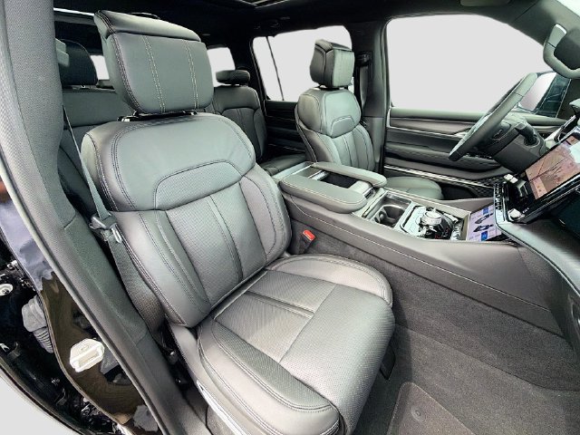 New 2026 Jeep Grand Wagoneer Summit w/ Premium Group III AWD/4WD image 30