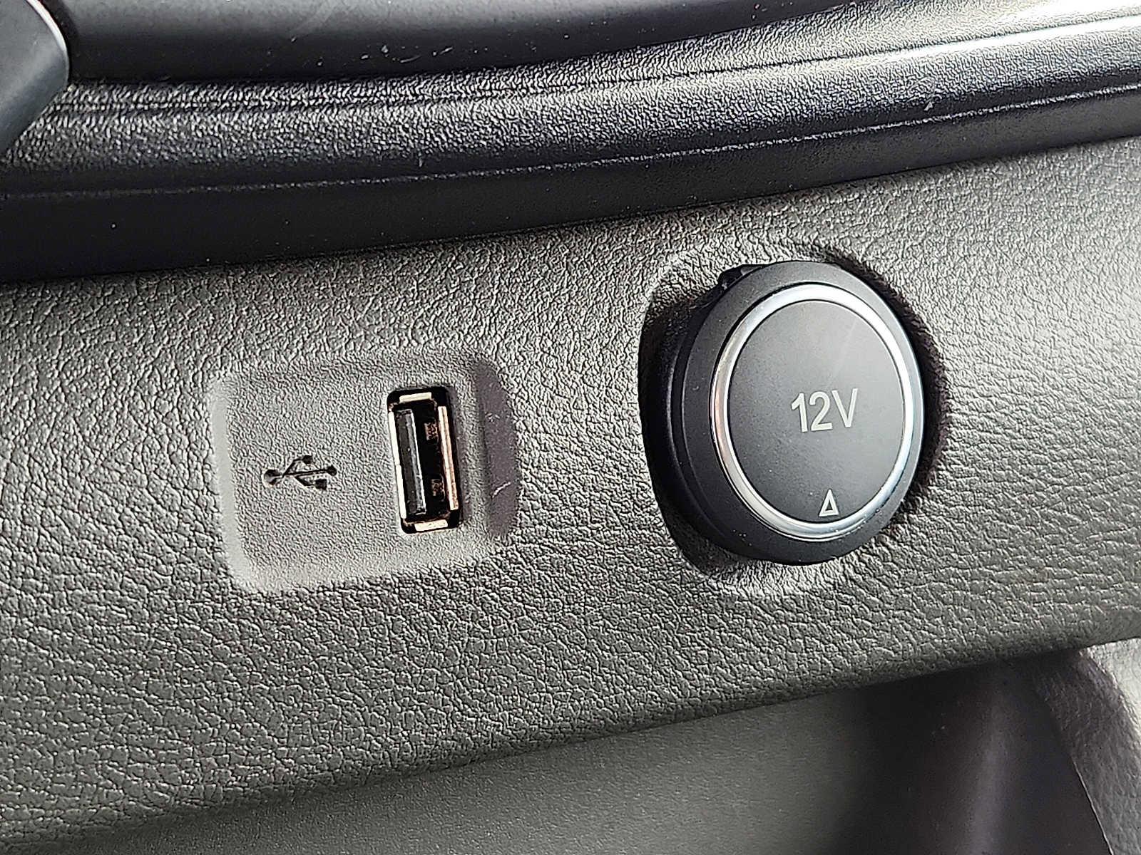 Used 2022 Ford Transit 250 148 High Roof image 23