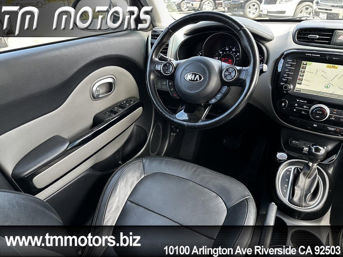 Used 2016 Kia Soul + w/ Primo Package image 16