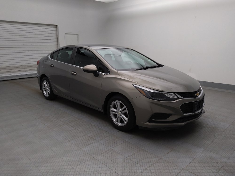 Used 2017 Chevrolet Cruze LT w/ Convenience Package FWD image 11