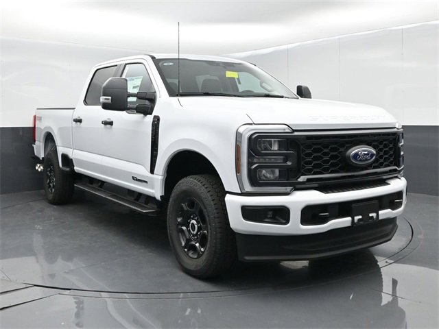 New 2026 Ford F250 XL image 2