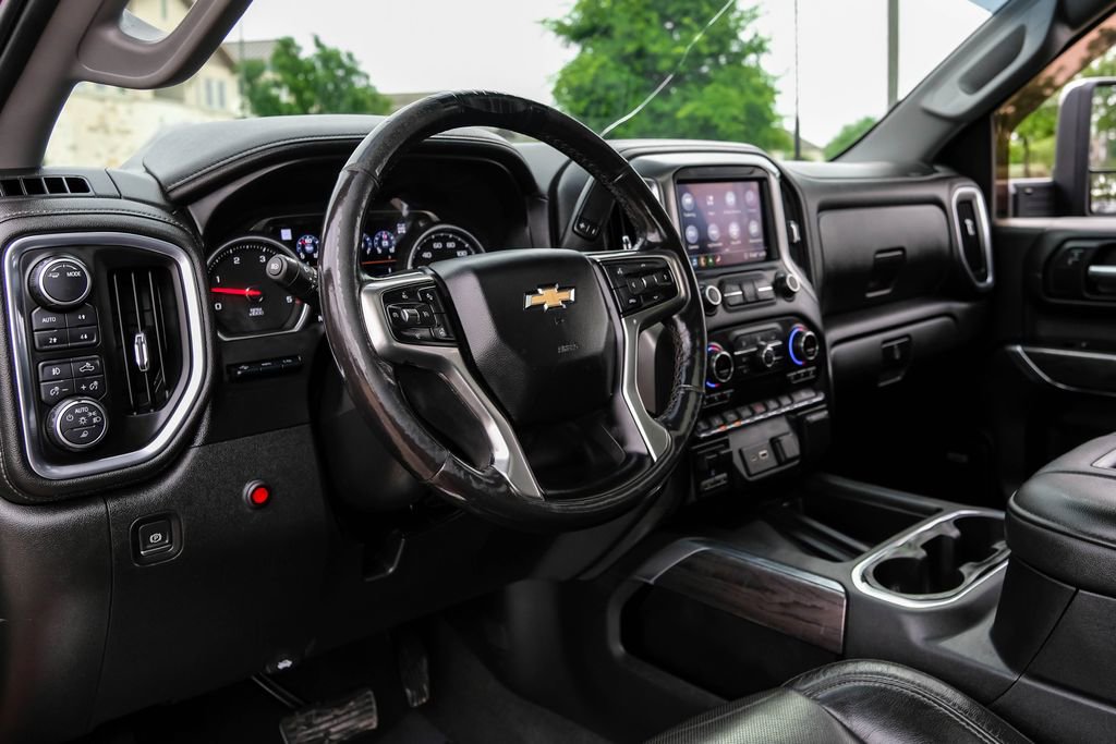 Used 2020 Chevrolet Silverado 2500 LTZ w/ LTZ Premium Package AWD/4WD image 12