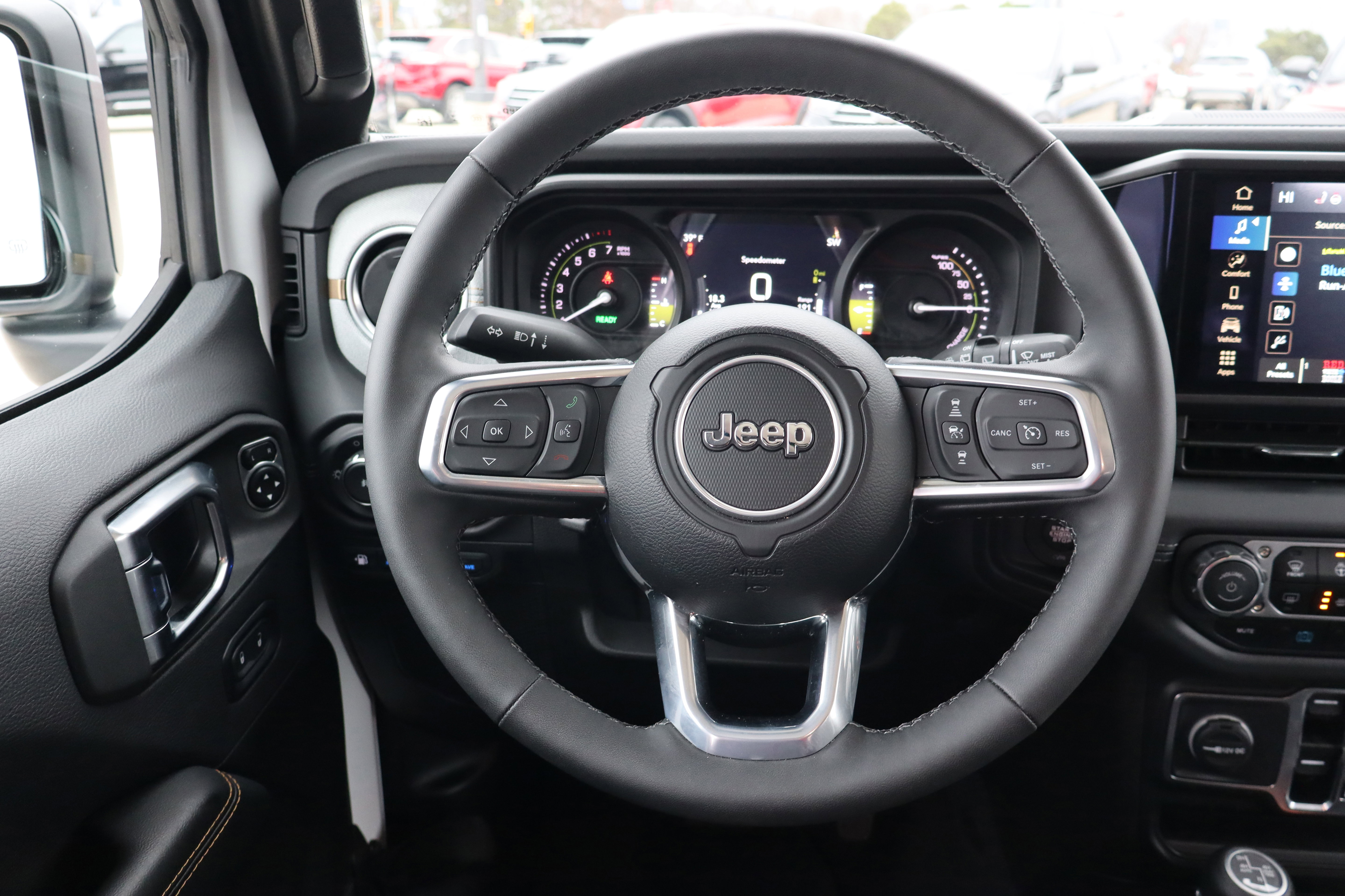 Used 2025 Jeep Wrangler Sahara w/ Safety Group image 14