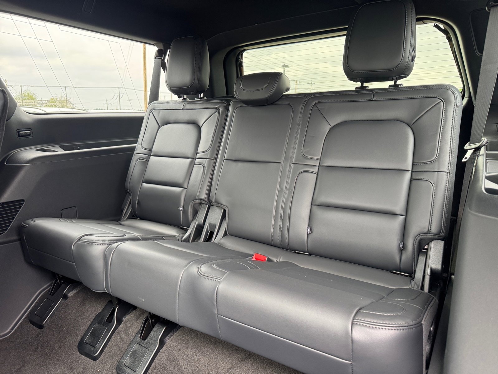 New 2024 Lincoln Navigator L Reserve image 31