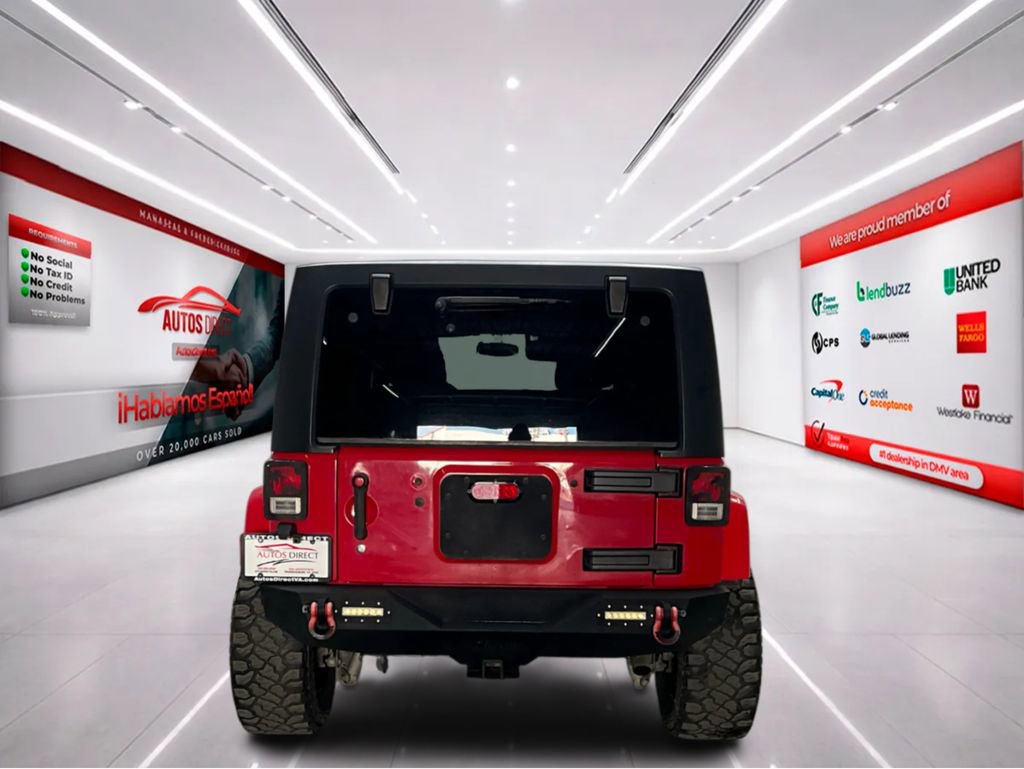 Used 2015 Jeep Wrangler Unlimited Sahara image 6