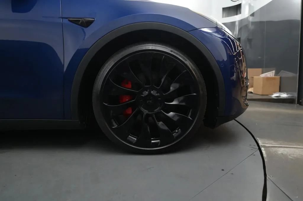 Used 2022 Tesla Model Y Performance AWD/4WD image 20