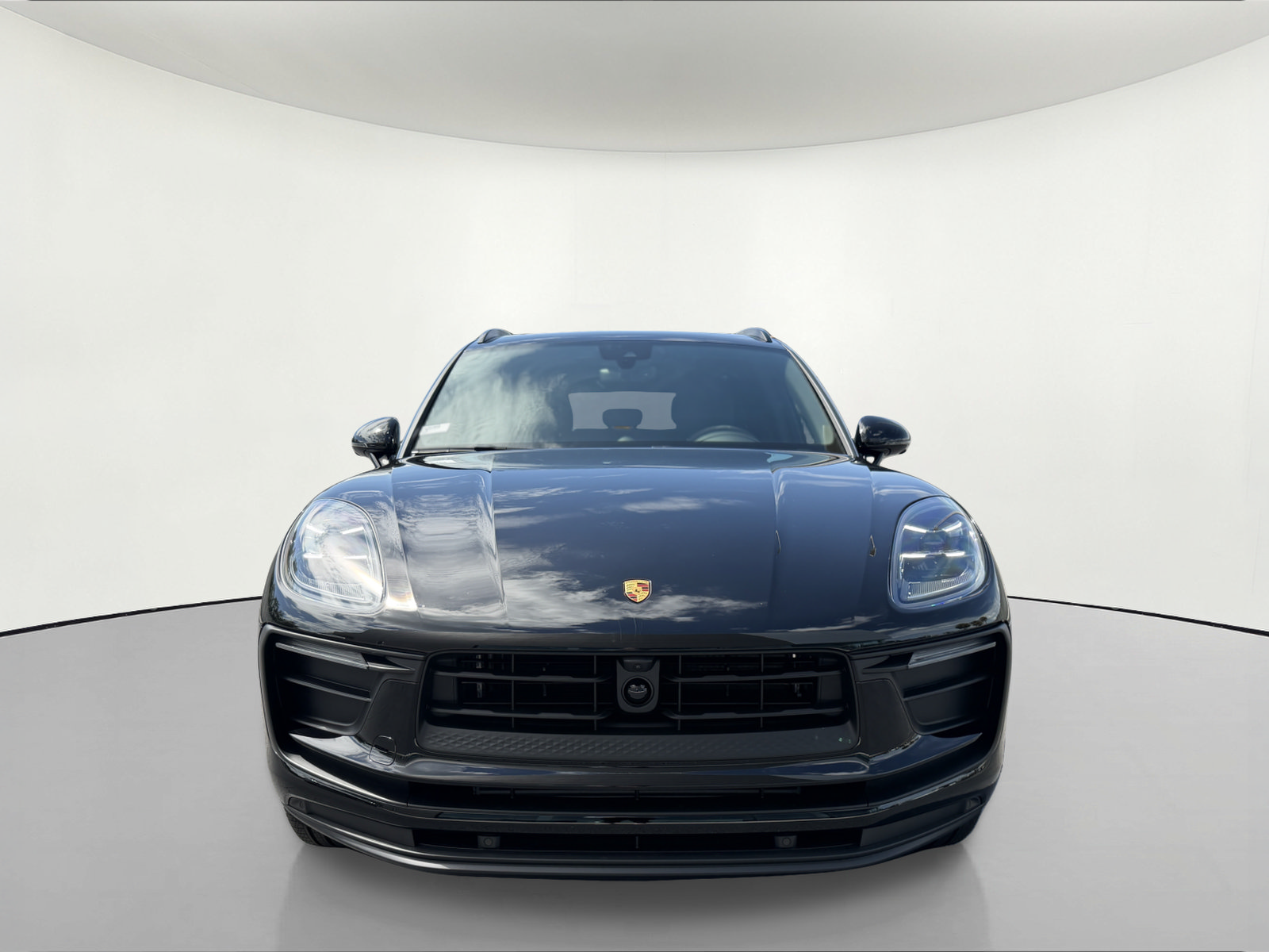New 2026 Porsche Macan AWD/4WD image 10