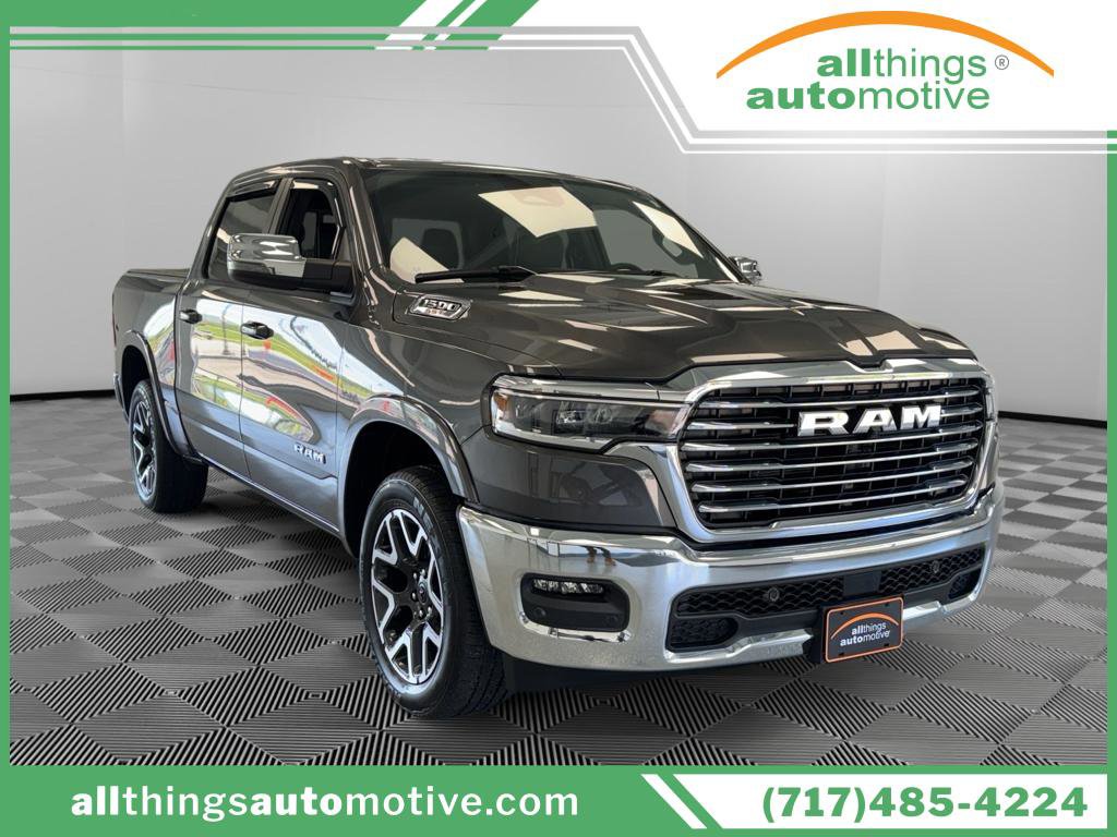 Used 2025 RAM 1500 Laramie AWD/4WD image 1