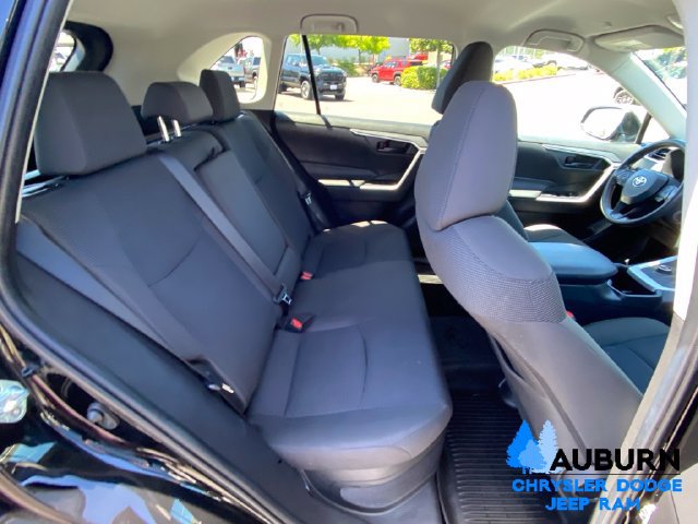 Used 2024 Toyota RAV4 LE AWD/4WD image 18