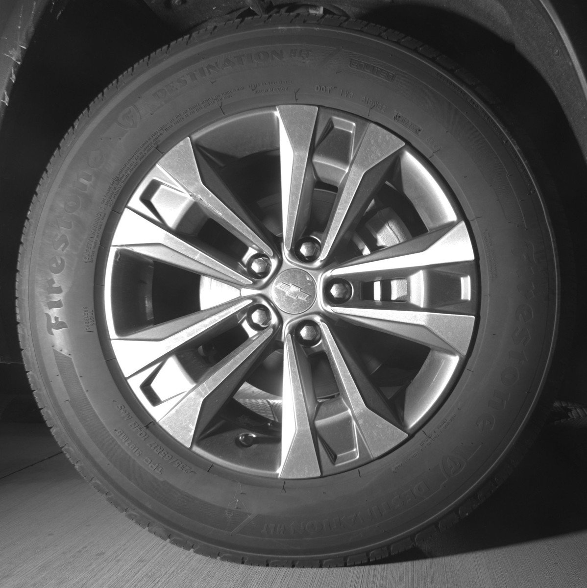 Used 2025 Chevrolet Equinox LT FWD image 13