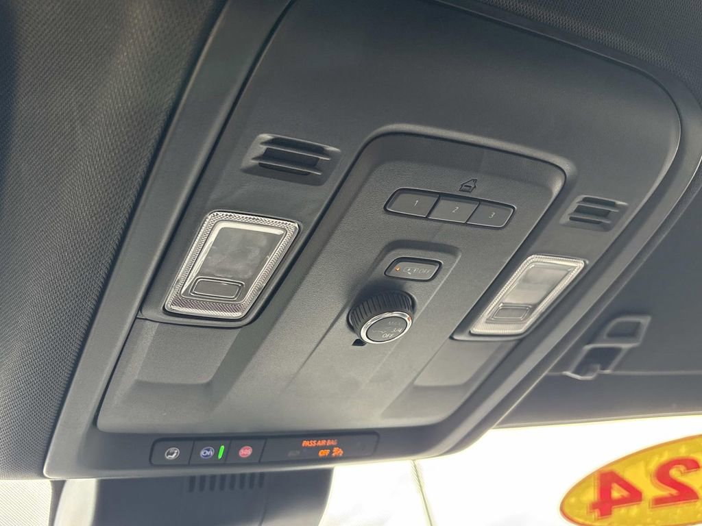 Used 2024 Chevrolet Tahoe LT image 34