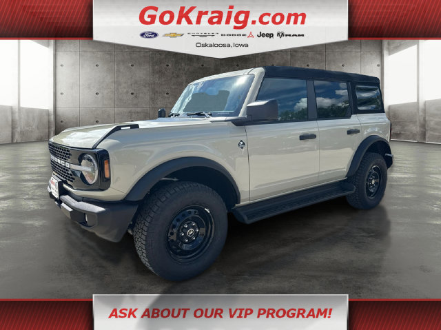 New 2026 Ford Bronco Outer Banks w/ Black Appearance Package