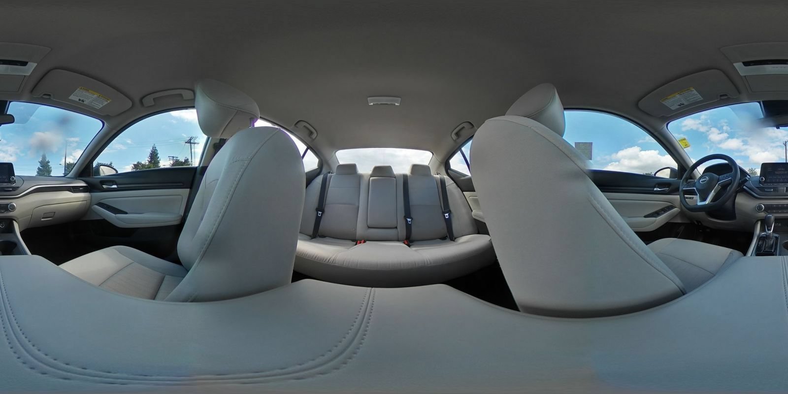 Used 2025 Nissan Altima 2.5 SV FWD image 43
