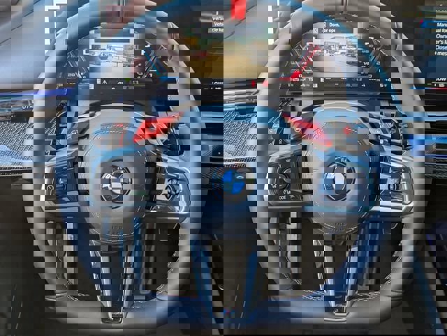 Used 2026 BMW M5 w/ Executive Package image 11