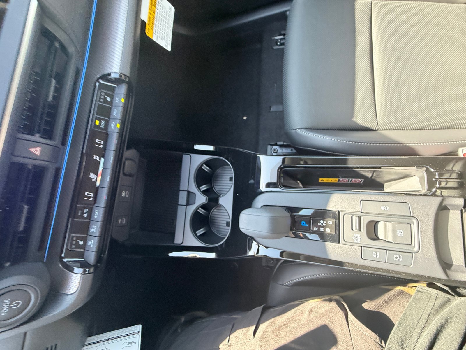 New 2027 Toyota Prius XLE FWD image 18