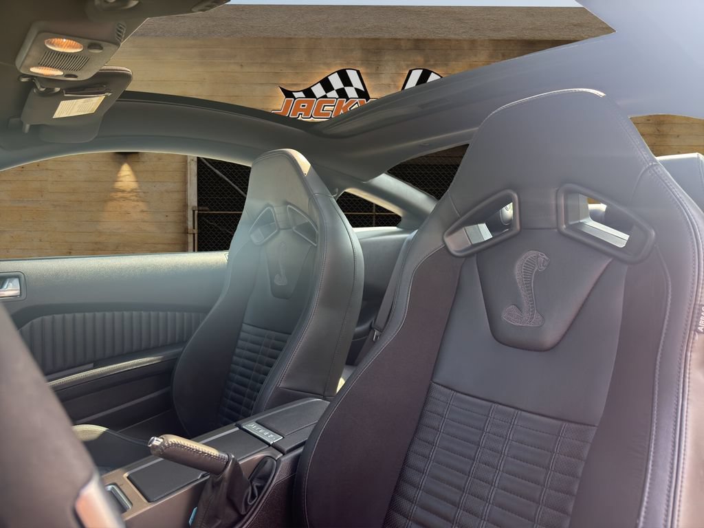 Used 2013 Ford Mustang Shelby GT500 RWD image 4