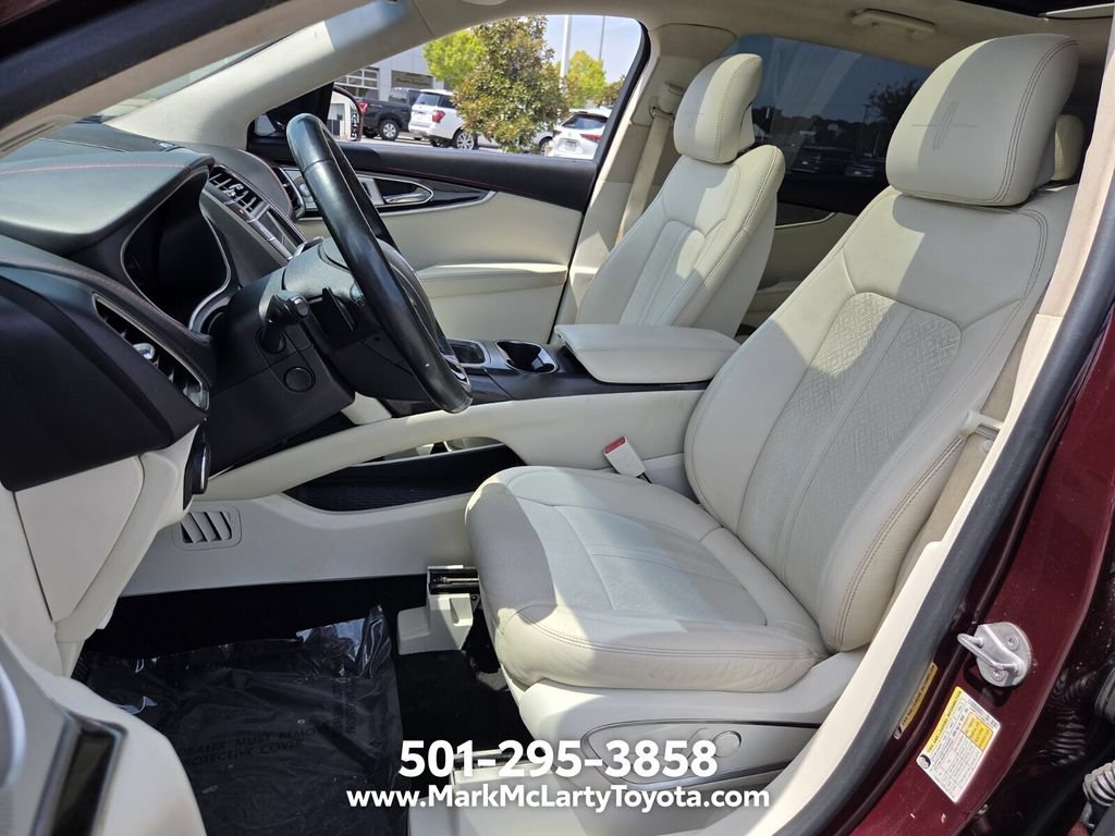 Used 2017 Lincoln MKX Black Label w/ Driver Assistance Package FWD image 9