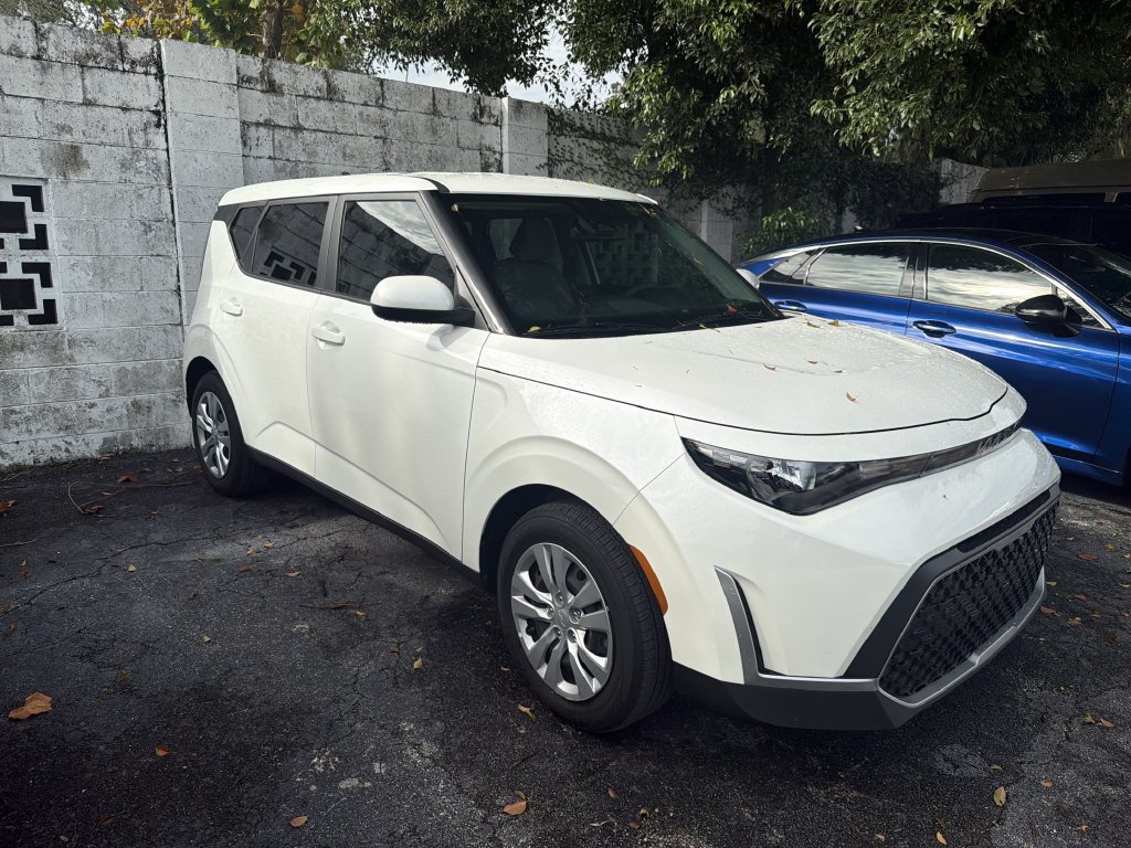 Certified 2025 Kia Soul LX