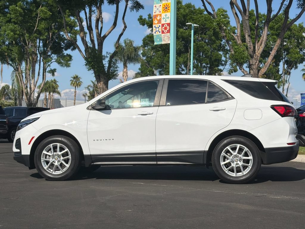 Used 2022 Chevrolet Equinox LS w/ LPO, Floor Liner Package AWD/4WD image 6
