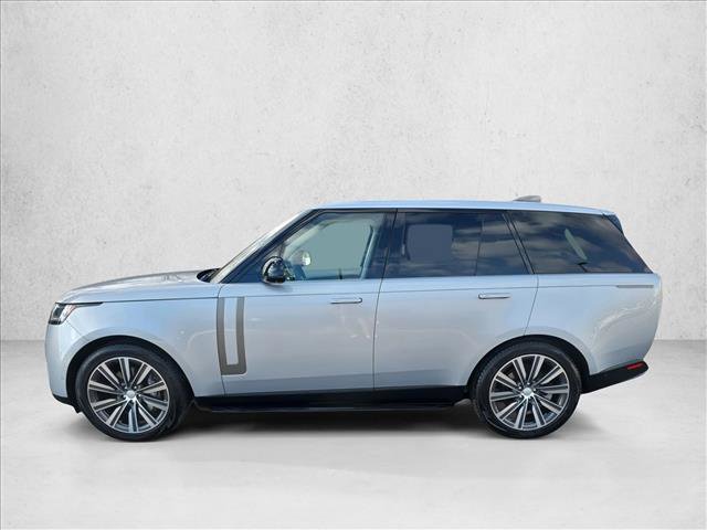 Certified 2023 Land Rover Range Rover SE image 8