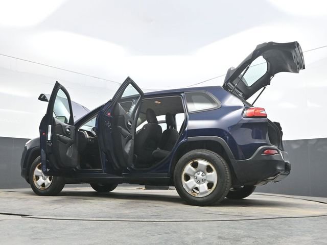 Used 2014 Jeep Cherokee Sport w/ Trailer Tow Group image 48