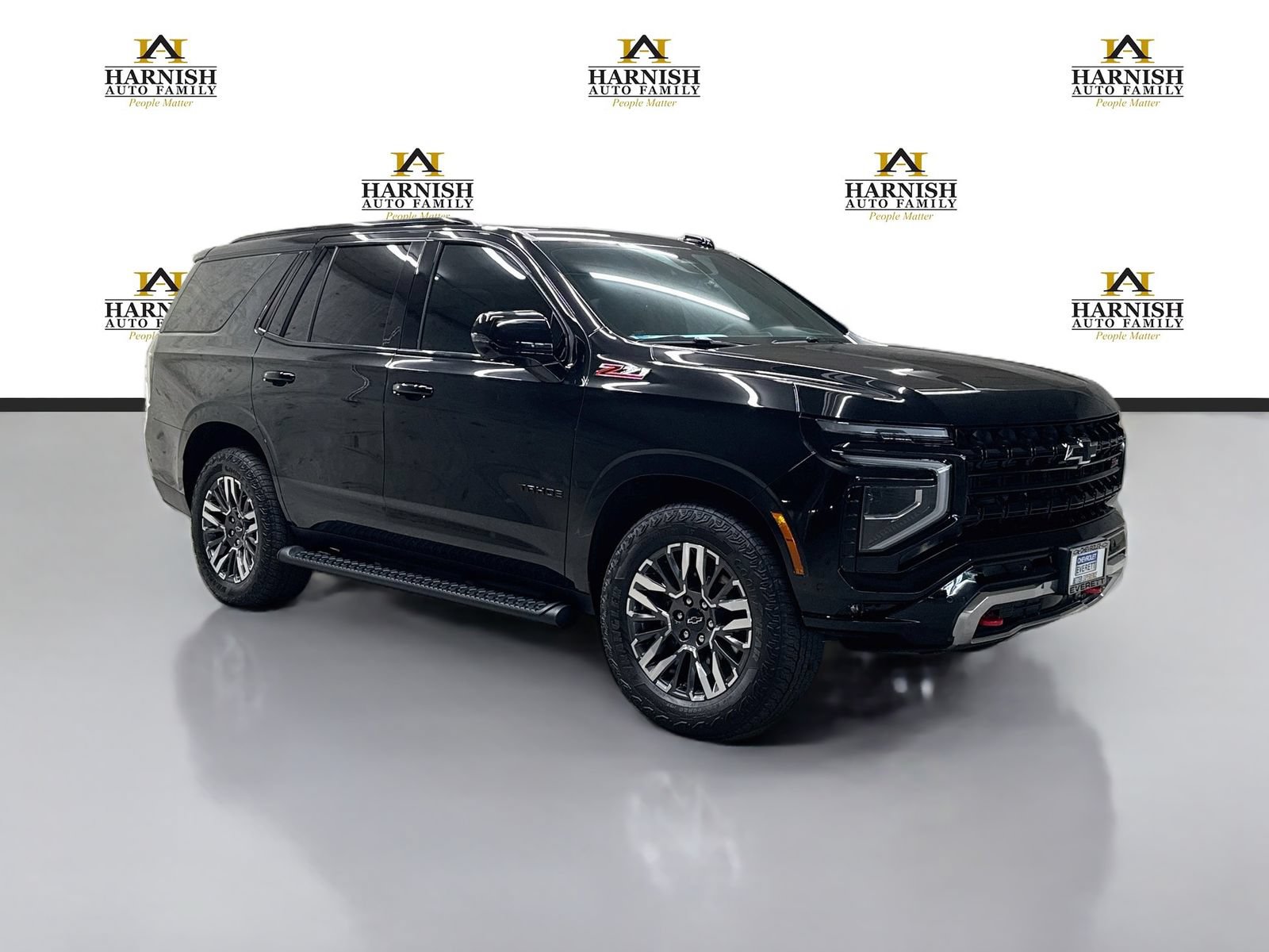 Used 2025 Chevrolet Tahoe Z71 w/ Z71 Off-Road Package AWD/4WD image 3