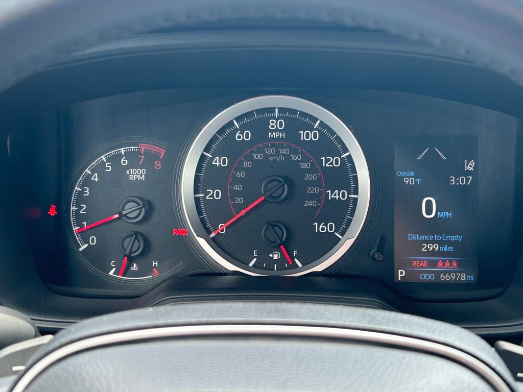 Used 2021 Toyota Corolla SE image 29