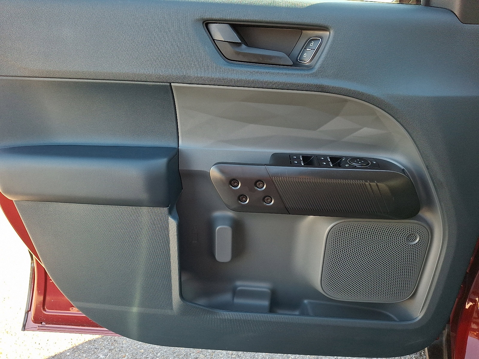 Used 2025 Ford Maverick XLT w/ Equipment Group 301A image 12