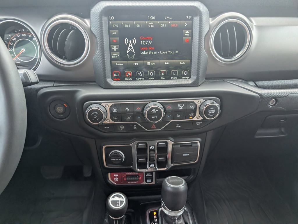 Used 2023 Jeep Gladiator Rubicon w/ LED Lighting Group AWD/4WD image 18