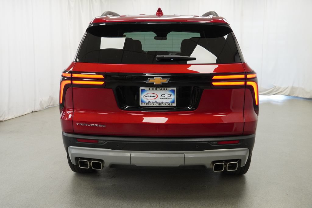 Used 2025 Chevrolet Traverse LT w/ Driver Confidence Package FWD image 35