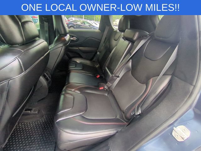 Used 2019 Jeep Cherokee Trailhawk w/ Cold Weather Group AWD/4WD image 30