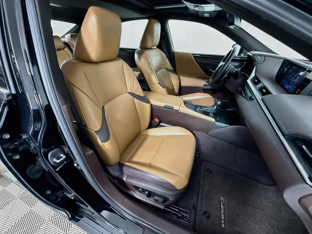 Certified 2020 Lexus ES 350 F Sport w/ Accessory Package 2 FWD image 29