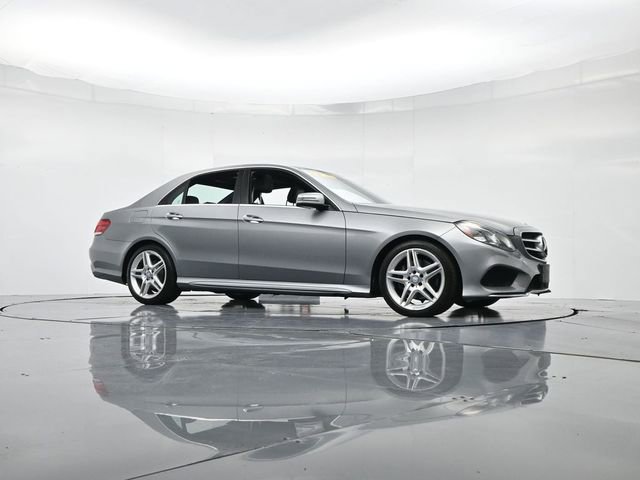 Used 2014 Mercedes-Benz E 350 4MATIC Sedan image 32