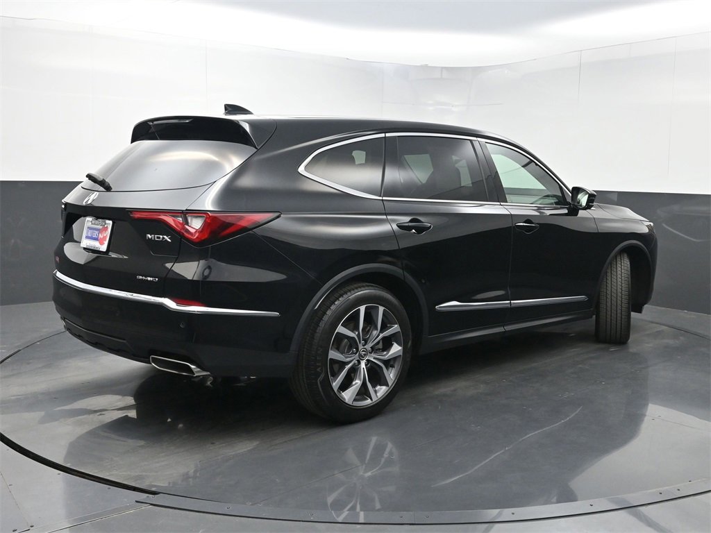 Used 2024 Acura MDX SH-AWD w/ Technology Package image 29