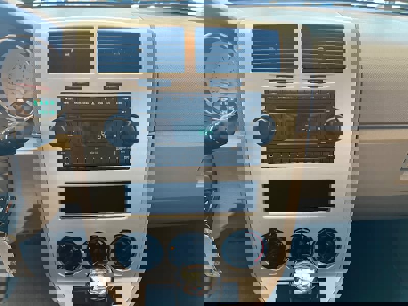 Used 2007 Dodge Caliber SXT w/ Driver Convenience Group image 20