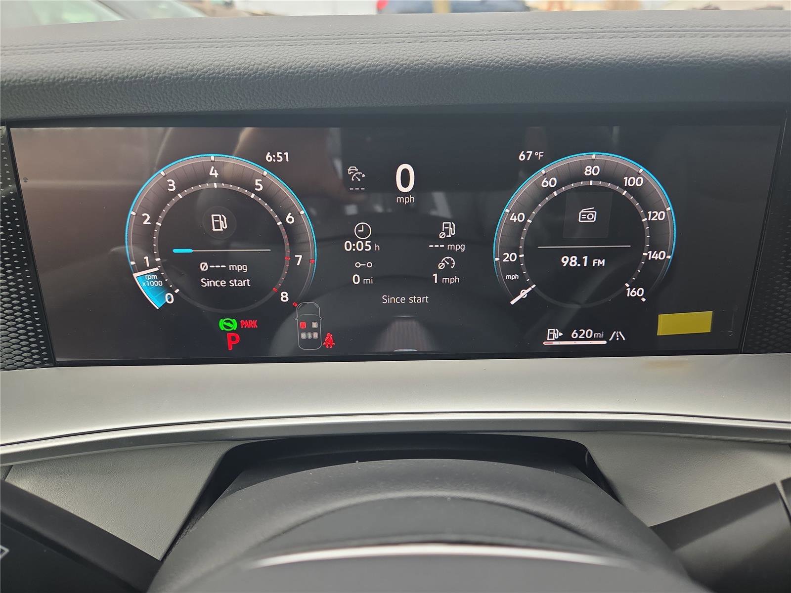 New 2026 Volkswagen Tiguan SE R-Line image 17