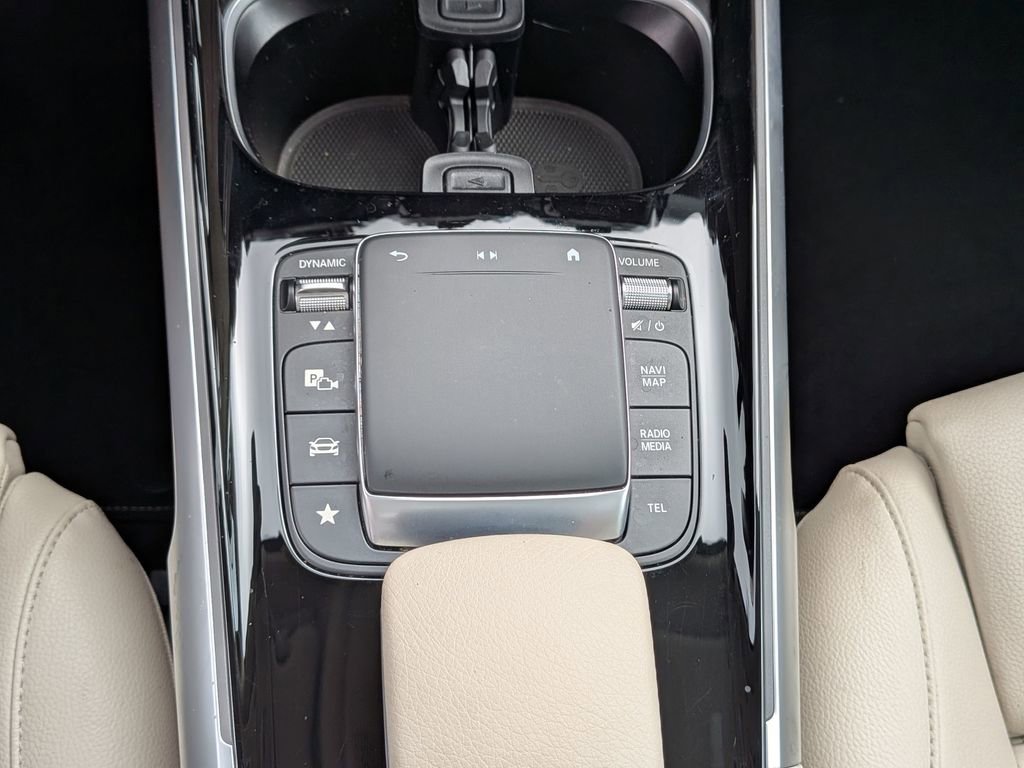 Used 2023 Mercedes-Benz GLB 250 image 19