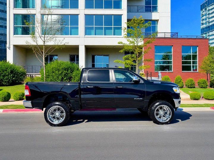 Used 2019 RAM 1500 Big Horn image 2