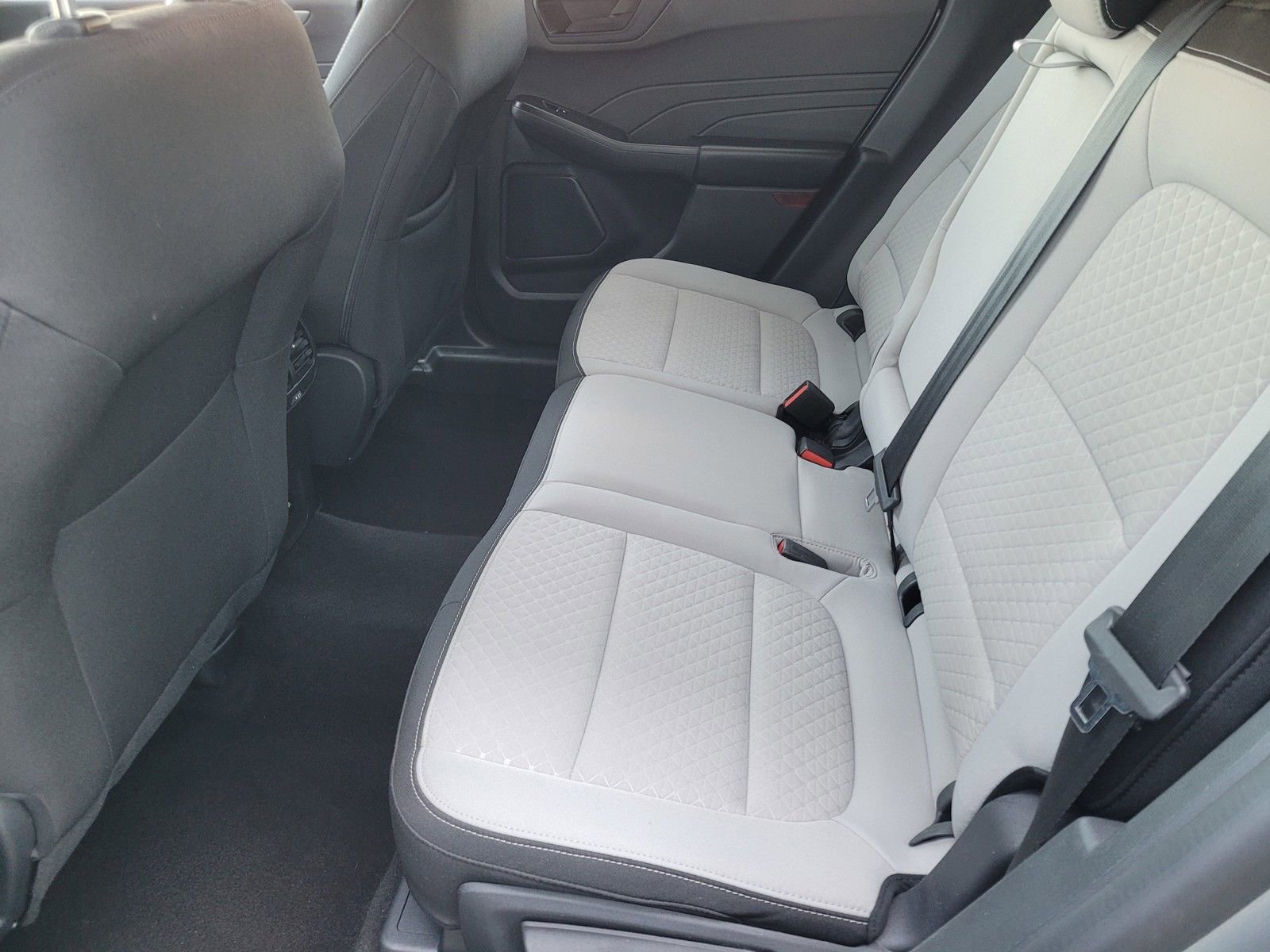Used 2024 Ford Escape Active image 10
